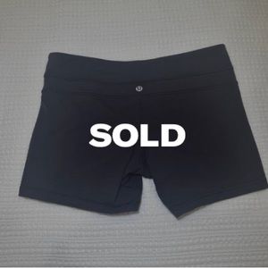 Lululemon spandex black shorts